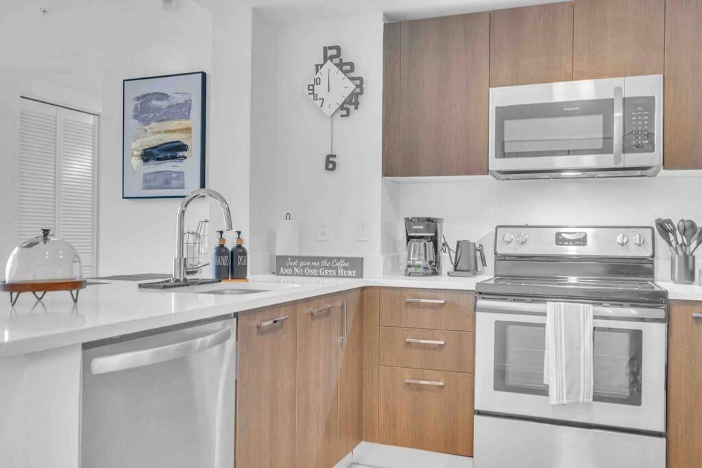 Spacious 2 Beds With Ocean View Майами Экстерьер фото